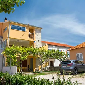 Apartament Nino, Sukošan
